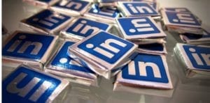 How Can I Filter Messages to Different Audiences on LinkedIn?
